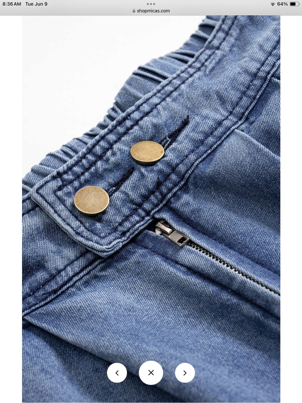 High-Rise balloon Pleated Jeans in Light Blue Denim - Picture 2 of 7